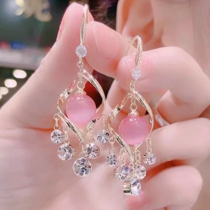 Fashion Flashing Diamond Opal Long Temperament Earrings