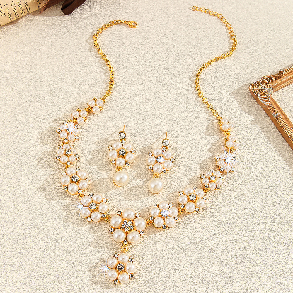 3 PCs Vintage Luxury Short Artificial Pearl Rhinestone Alloy Clavicle